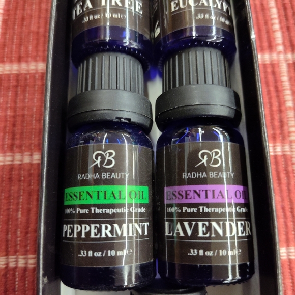 Radha Beauty Essential Oils (5pk) - Picture 3 of 6